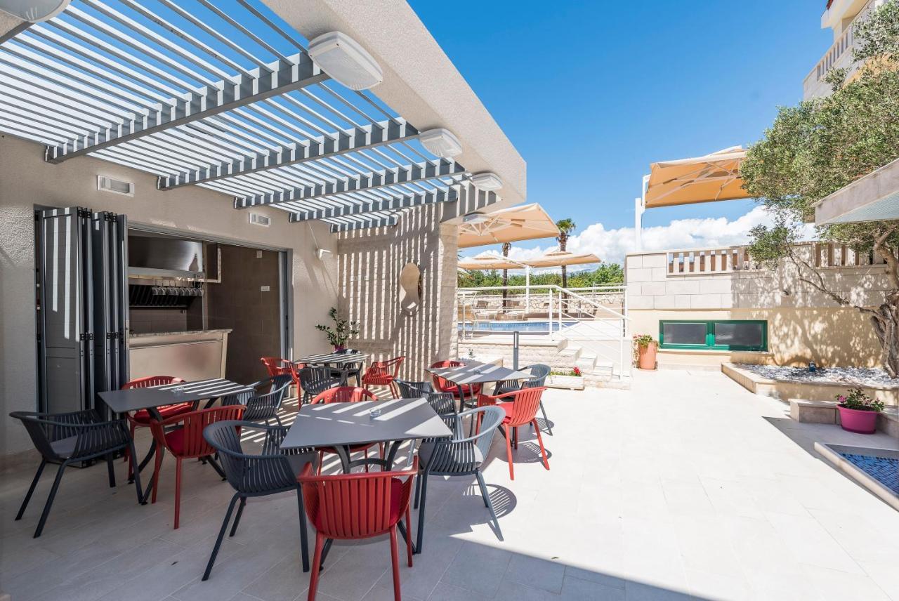Pool Terrace Sea View Sarkic Apartman Novalja Kültér fotó