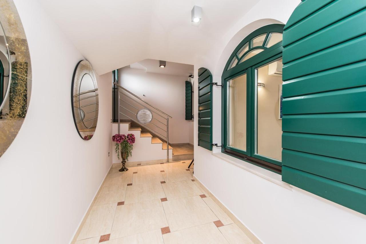 Pool Terrace Sea View Sarkic Apartman Novalja Kültér fotó