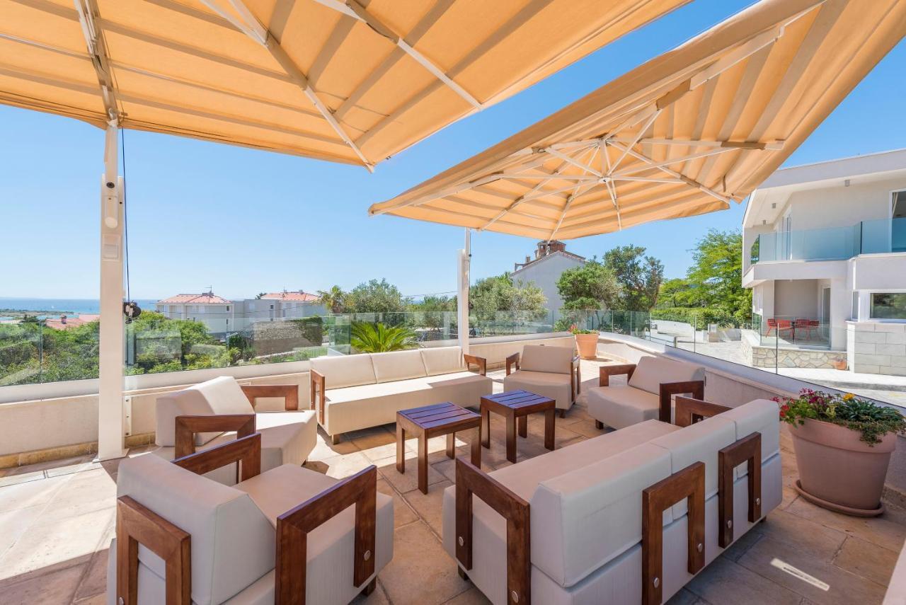 Pool Terrace Sea View Sarkic Apartman Novalja Kültér fotó